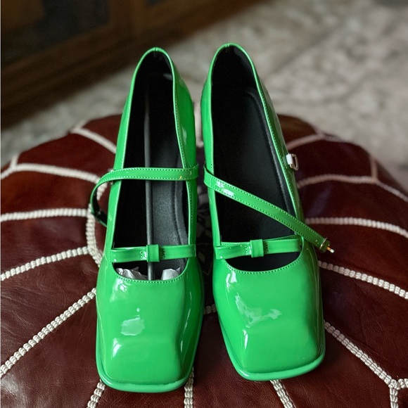 Green heels perfect for spring comfy heels - Picture 10 of 10